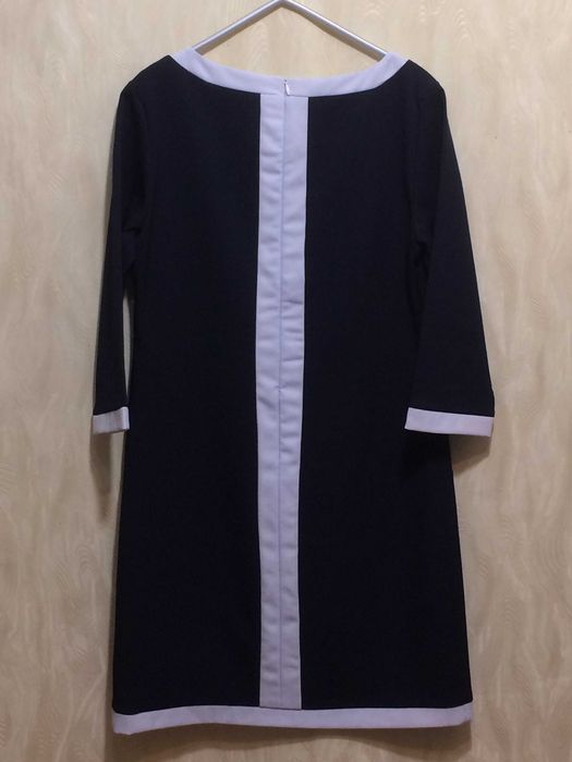 Нарядні сукні з карманами і декором, р.46