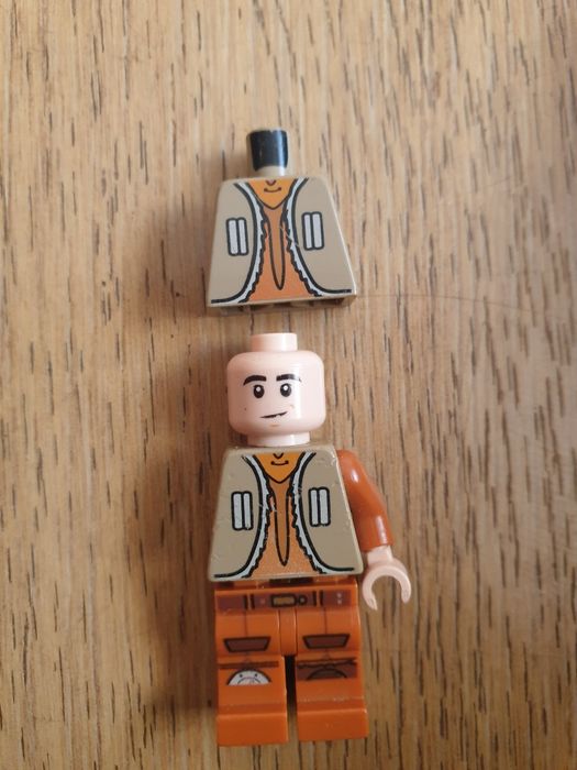 Figurka lego Ezra Bridger - Dark Tan Vest star wars