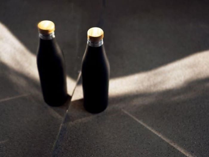 SIGG Butelka Meridian Black 0.5L 8999.20 przecena