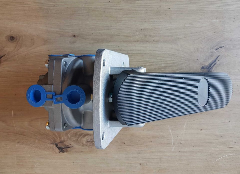 Zawór hamulca Fadroma Ł200 Ł201 Ł220 Ł34 ŁK1