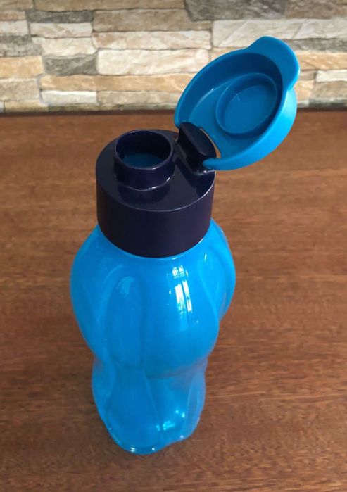 Garrafa Azul 750 ml Tupperware