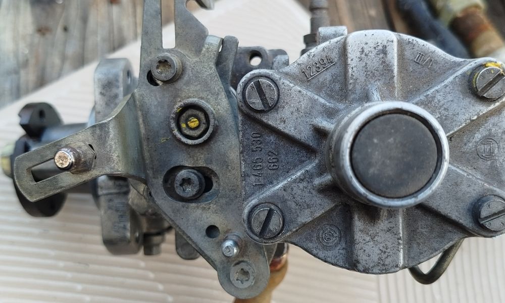 Bomba injetora Ford Transit (bico pato)