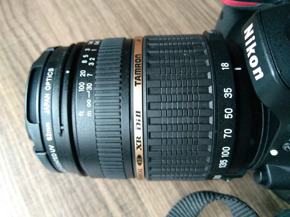 Kit câmera NIKON D5100 c/ 2 objetivas e vários  acessorios