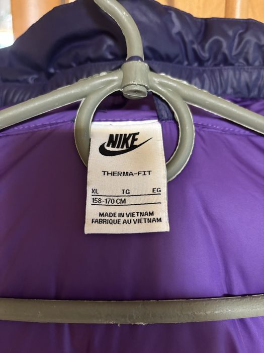 Жилет женский Nike