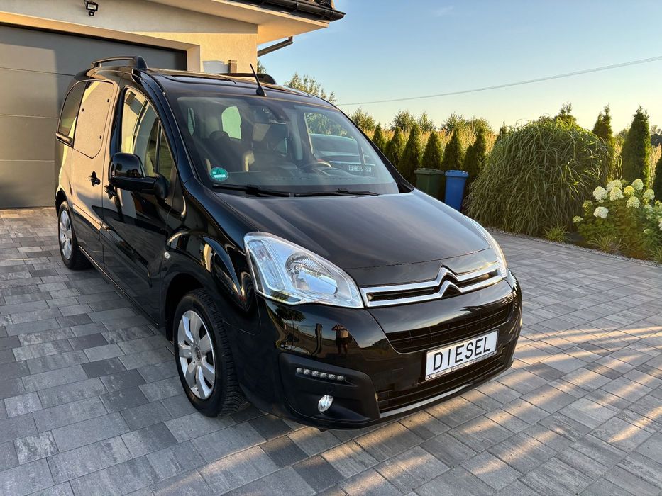 Citroën Berlingo Multispace_1.6 HDI 120KM_Panorama_Navi_Klimatronik_Podgrzewane fotele
