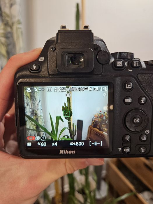 Nikon D3500 + AF-P 18–55 VR – niski przebieg tylko 5476
