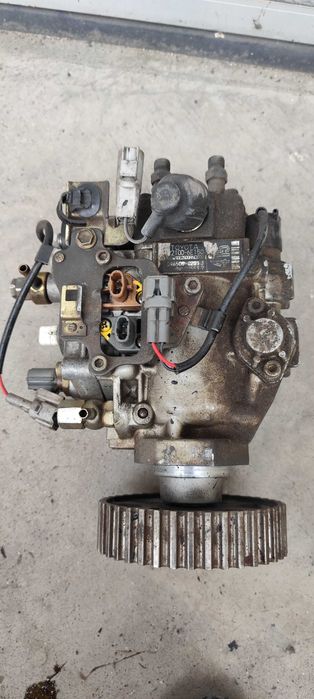 POMPA WTRYSKOWA toyota corolla/avensis 22100-6e150