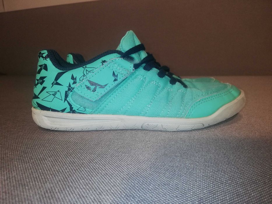 Sportowe buty KIPSTA na piłkę rozm.32
