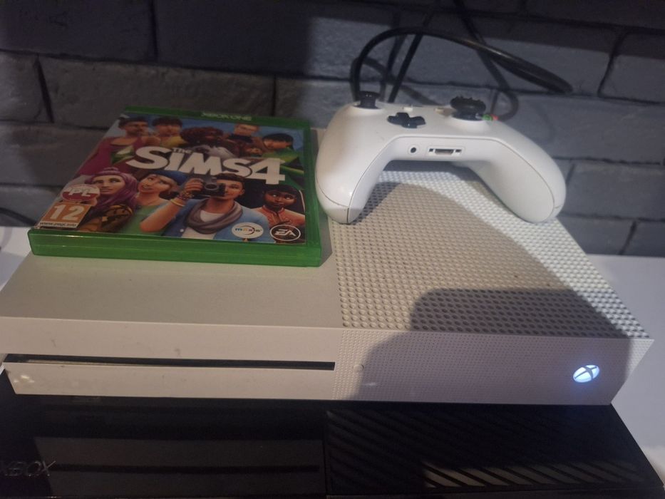 X-box one  , pad , gra