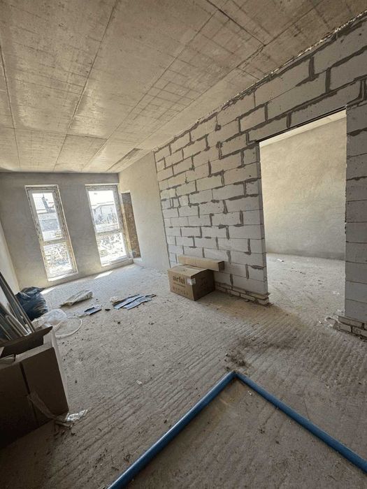 Продам 2 кімнатну Винники 62 мкв секція 4