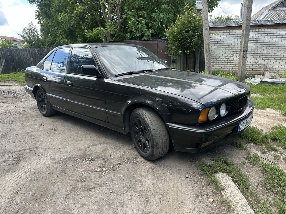 Продам BMW 520 e34