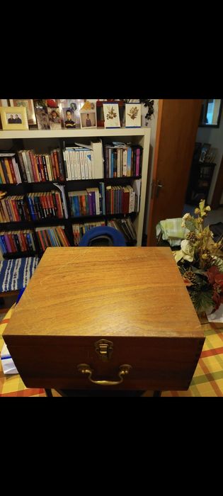 Caixas antigas em madeira