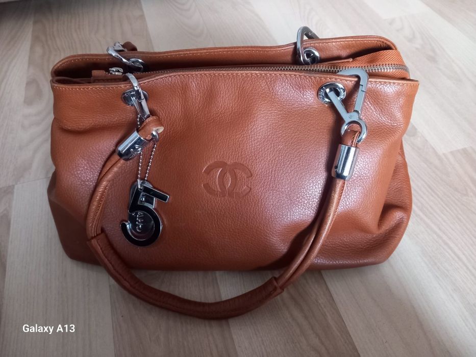 Chanel przepiękna torebka skóra