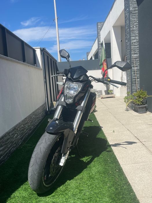 Mota Benelli BN 251