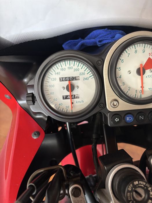 Kawasaki ZR 7S 2006