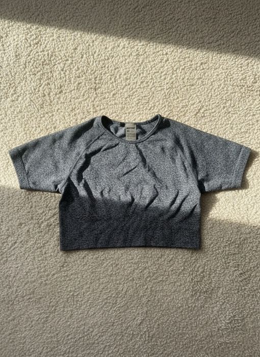 Krótki sportowy crop top bezszwowy