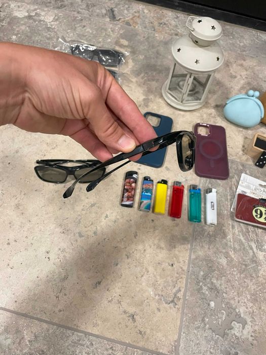 Mega zestaw niespodzianka - etui Iphone, okulary, zapalniczki