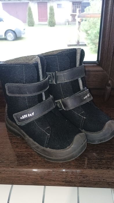 Продам валянки для хлопчика.