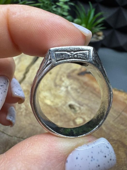 Stary duży sygnet srebro pękny