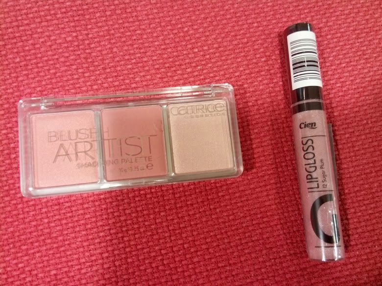 Lote Maquilhagem NOVA - Blush e Lip Gloss