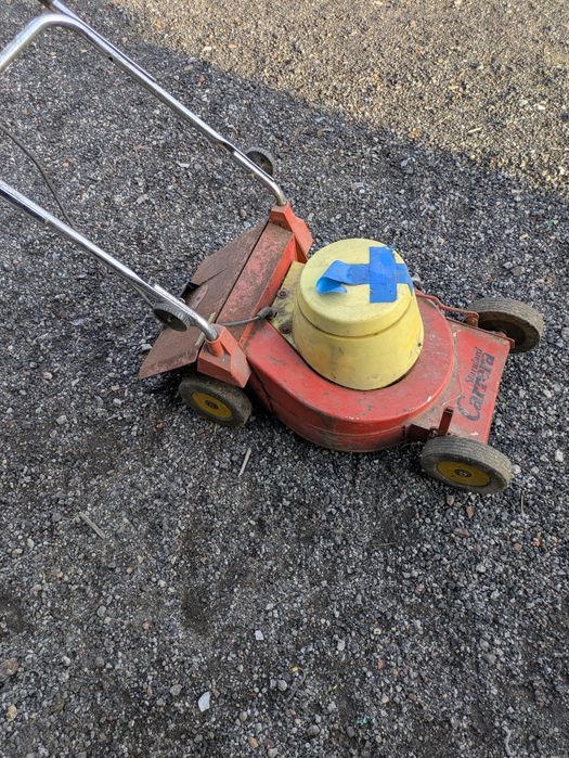 Sprzedam kosiarkę do trawy elektryczną