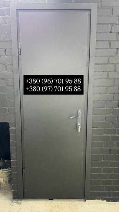 Двери входные , металлические,тамбурные