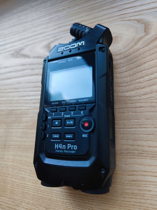 Zoom H4n Pro рекордер