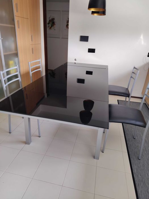 Mesa de vidro extensível