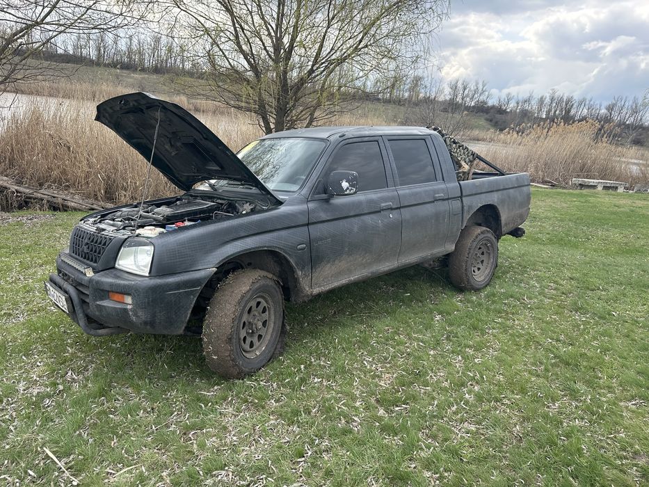 Продаю машину L200 2004 год