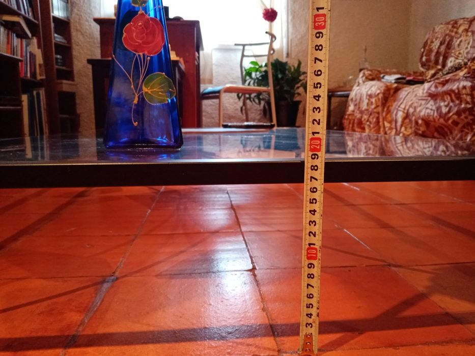 Mesa de Sala Baixa - Vidro e Ferro (120x85)