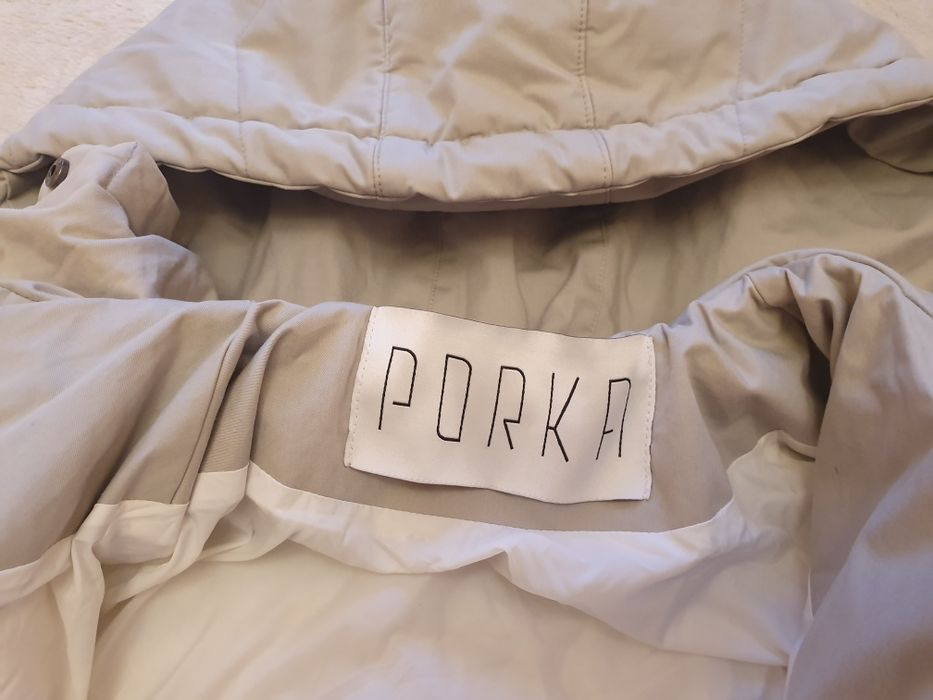 Куртка осенняя с капюшоном