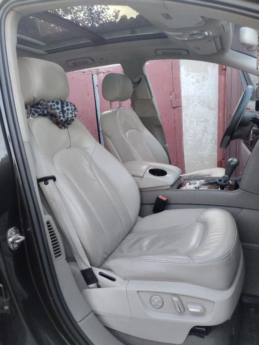 Продам AUDI Q7 в хорошому стані