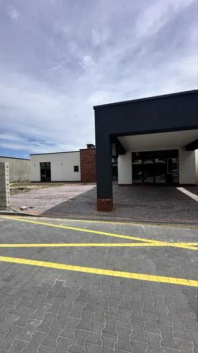 Будинок з ремонтом 207м2, 10 соток КМ, Стоянка - 330000уо