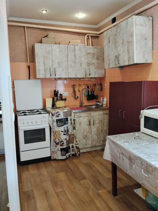 Продам великий будинок зі всіма зручностями в с. Кручик (10 км від Богодухова)