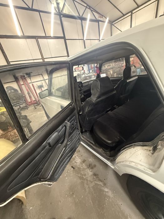 Продам ваз 2107 1.6