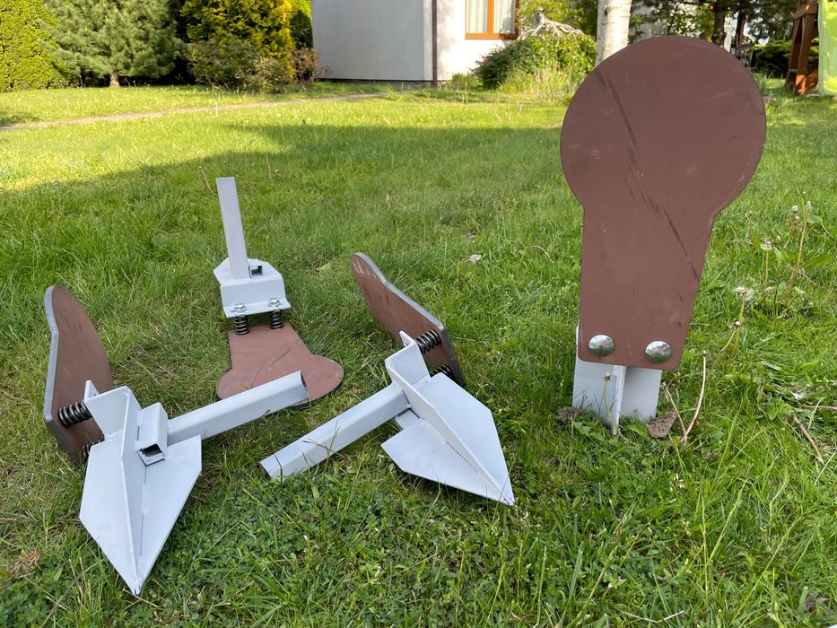 Popper poper wbijany w ziemię