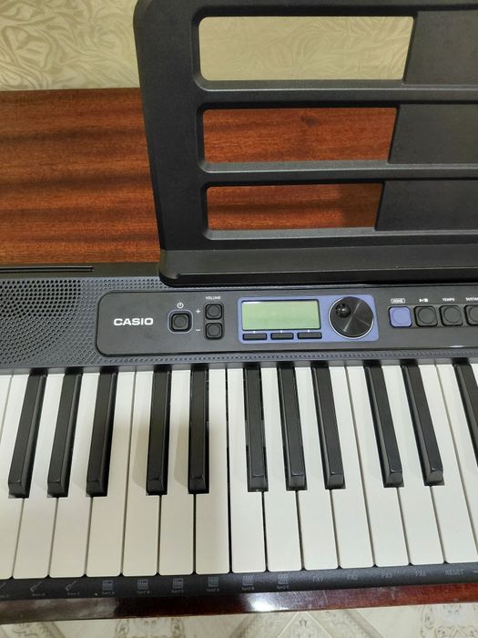 Синтезатор Casio