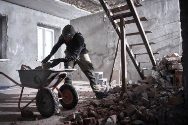 Выгребные, сливные ямы.Копка траншей,ям.Демонтаж.Бетонные работы