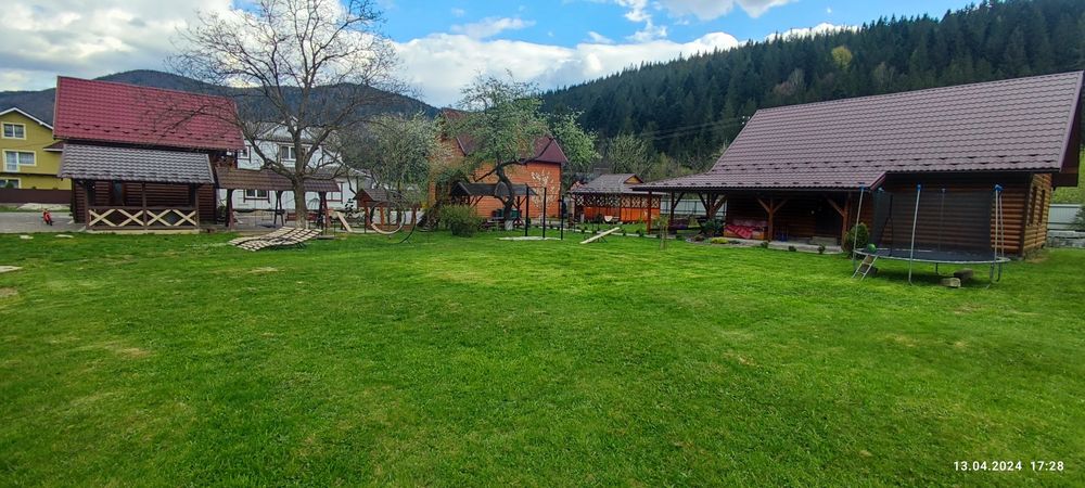 Котедж "Ясень" з кухнею на 3 номери 2 санвузли