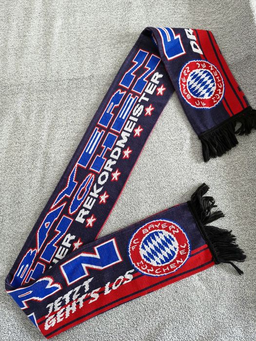 Szalik piłkarski kolekcjonerski FC Bayern Monachium