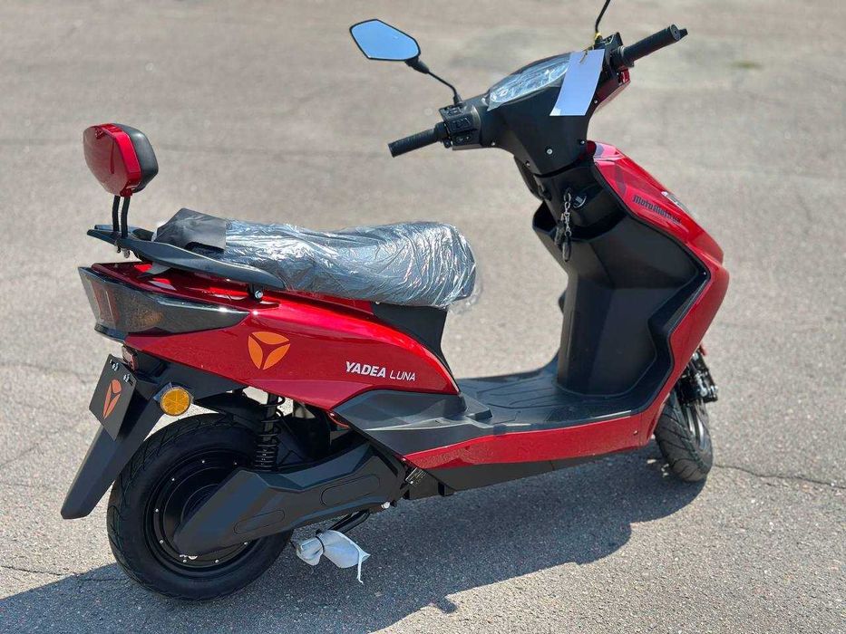 Электроскутер YADEA LUNA