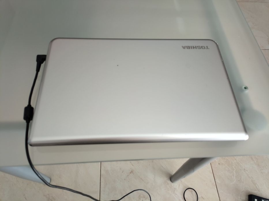 Toshiba Satélite C55-A-17 P Corei3