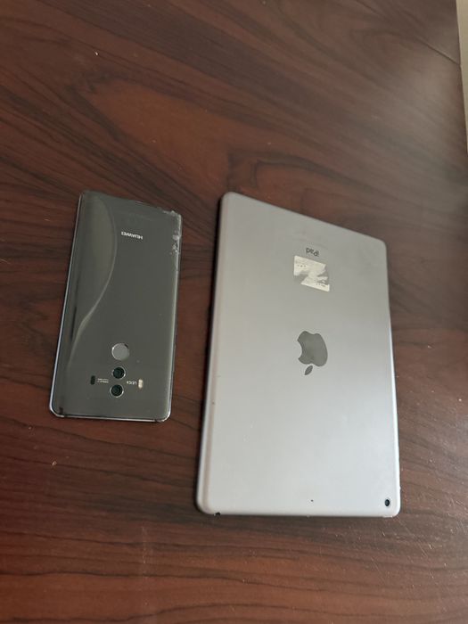 Smart phone Huawei e IPad para pecas