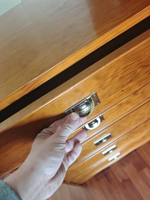 Movel com prateleiras