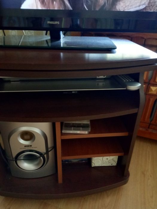 Тумбочка под телевизор