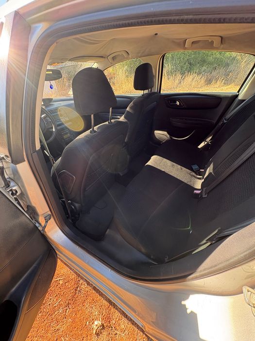 Citroen C4 1.6 HDI 110cv 5 portas — photo 5