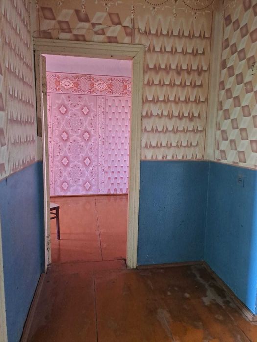 Продається простора 4-кімнатна квартира в с. Хутір-Будилів!