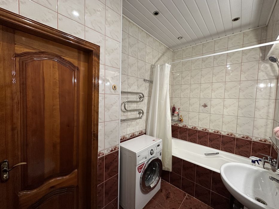 Продаж 3-к квартири в районі площі Маяковського