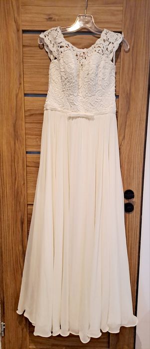 Sukienka ślubna ecru