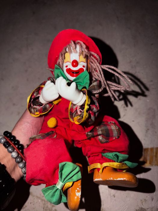 Urocza Kolekcjonerska Figurka Klauna – Styl Vintage / Retro r.ok 20 cm